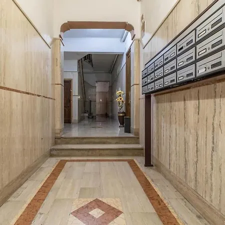 ¤charme Di Bari¤ Intero Con Design Moderno E