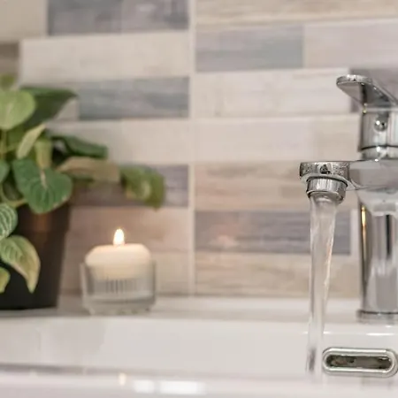 Apartament ¤charme Di Bari¤ Intero Con Design Moderno E *