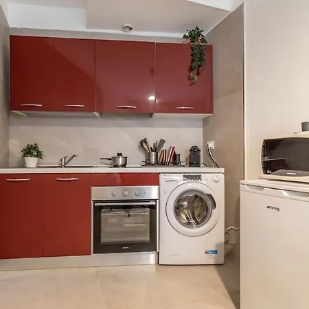 ¤charme Di Bari¤ Intero Con Design Moderno E Барі